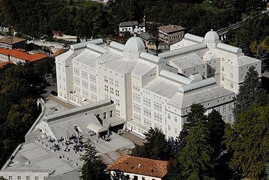 387px-University of Trento Engineering Building
